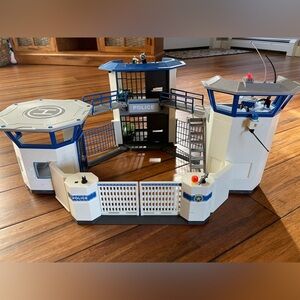 Playmobil police headquarters 6919